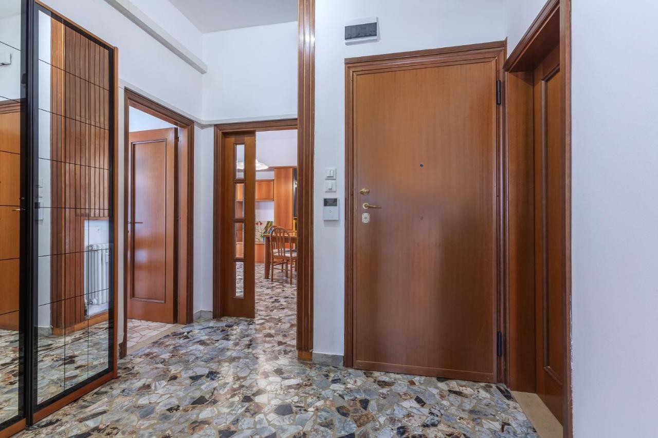 A 500 Mt Dalla Certosa Apartment Bolonha Exterior foto